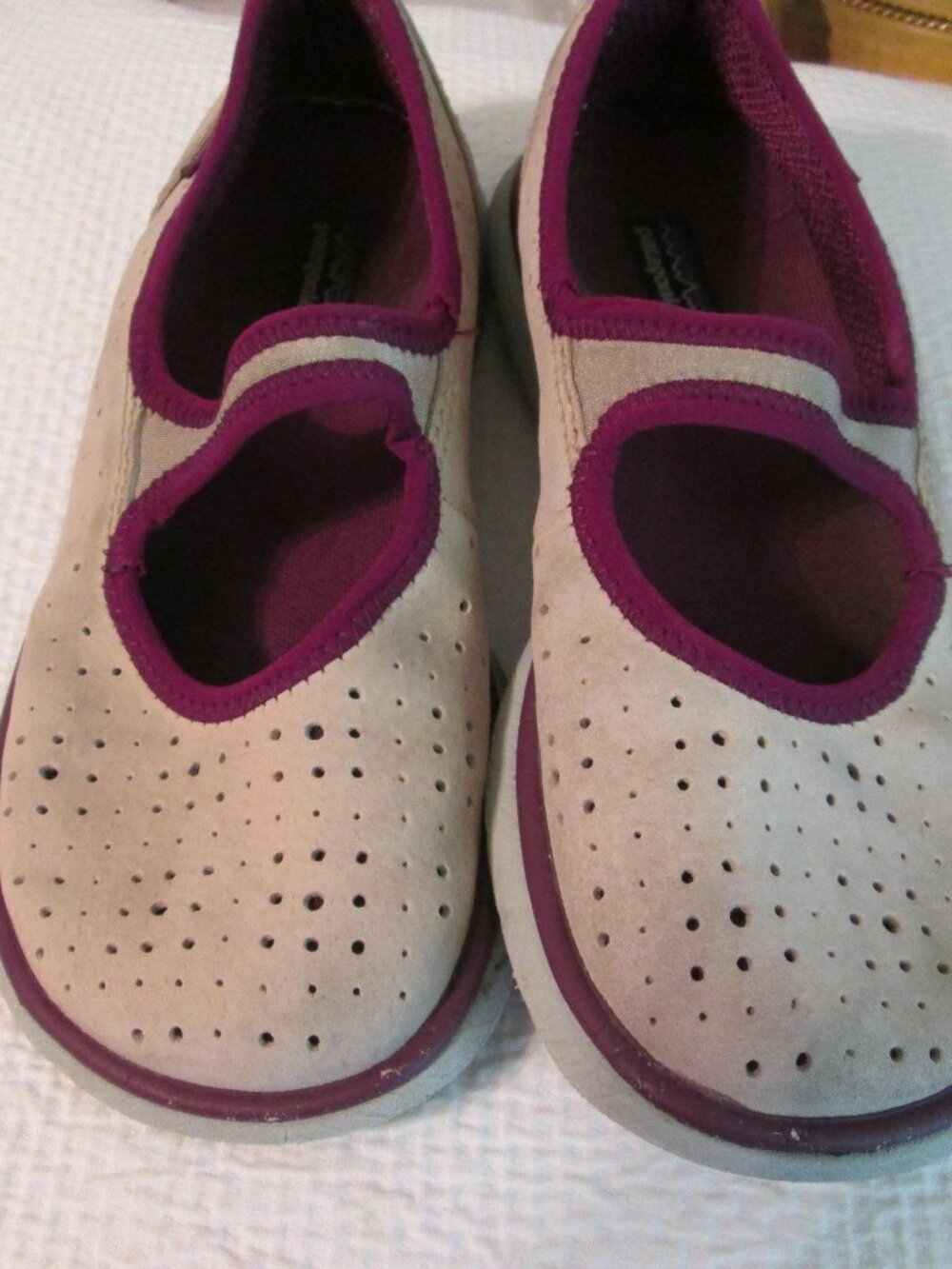 Patagonia Maui Jane Performance Footwear Size 6